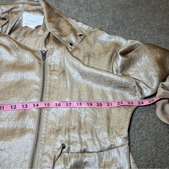 Anthropologie Champagne Anorak Lightweight Metallic Jacket Women’s Size Small - Picture 12 of 12